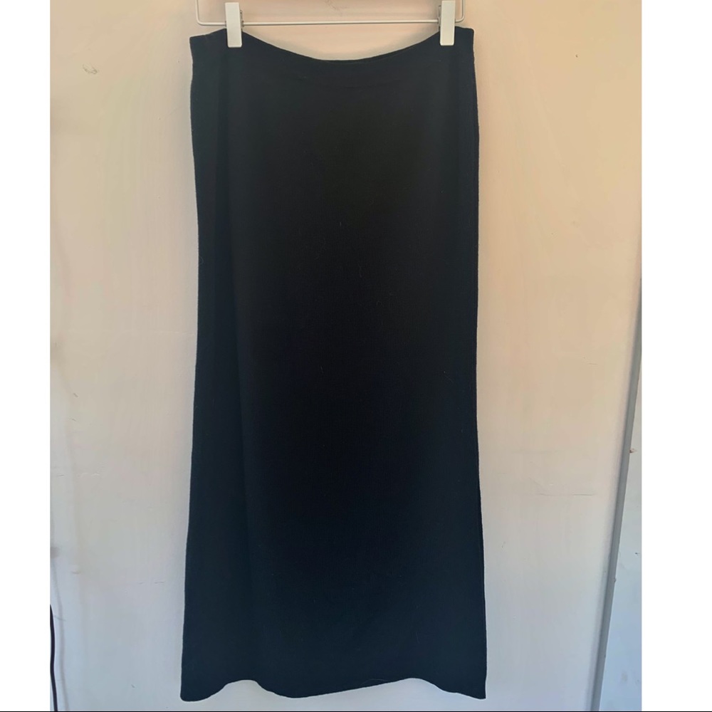 Lord & Taylor black Merino wool skirt